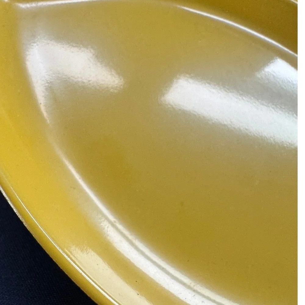 Vintage Yellow Melamine Divided Plates Set of 5 MCM Retro Cafeteria Style 9 Inch